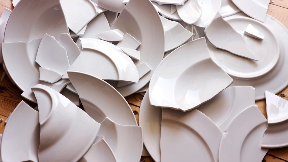 smashing plates