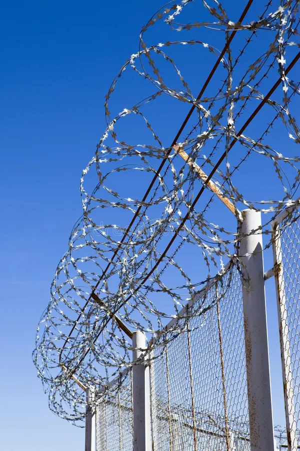 benefits of chain link fence